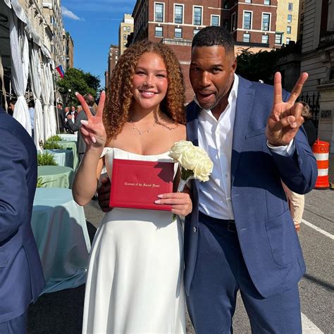 isabella aiazzi|Michael Strahan's daughter Isabella, 18, poses in a skimpy bikini.